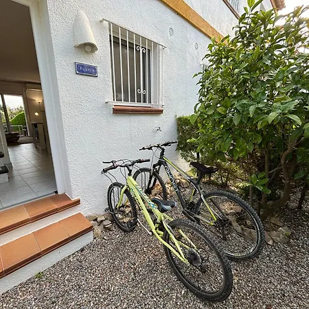 Casas Plus Costa Brava L'Estartit Exterior foto