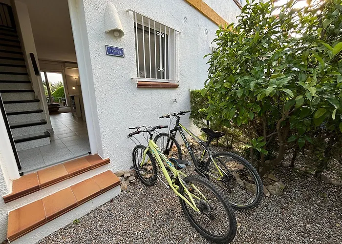 Casas Plus Costa Brava